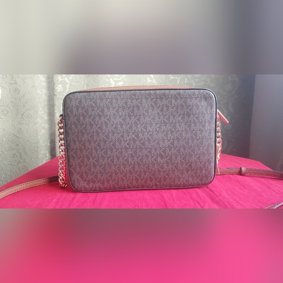 Michael Kors crossbody bags - Picture 2 of 13